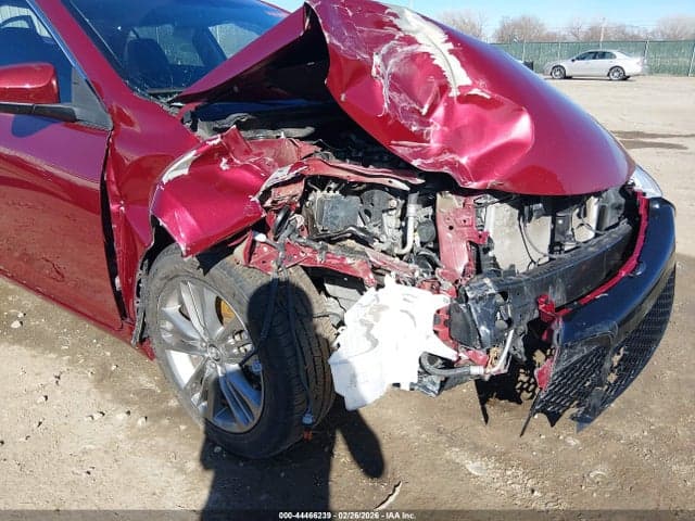 2017 TOYOTA CAMRY SE 6