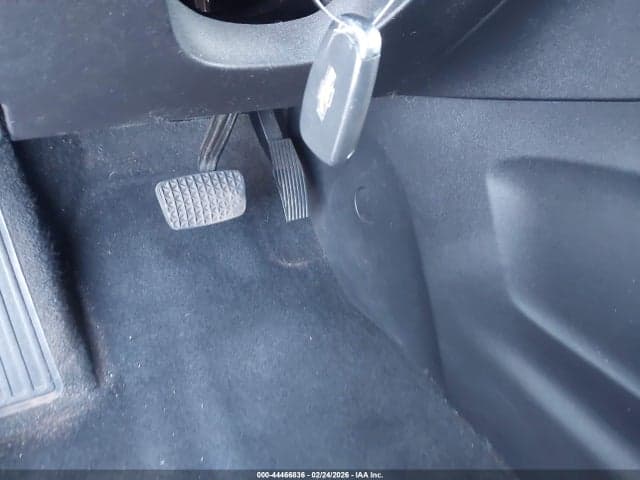 2019 CHEVROLET EQUINOX LT 11