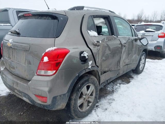 2020 CHEVROLET TRAX AWD LT 4