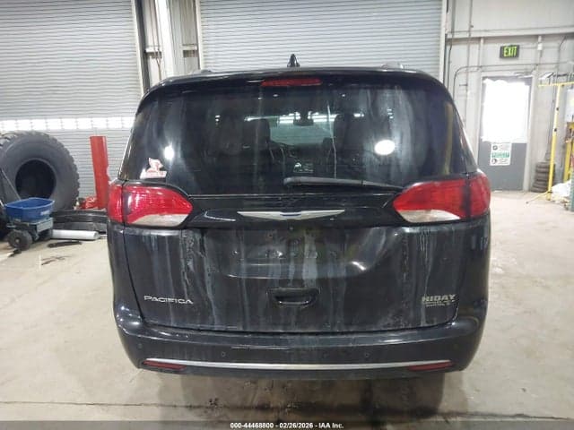 2017 CHRYSLER PACIFICA TOURING-L 17