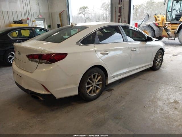 2018 HYUNDAI SONATA SE 4