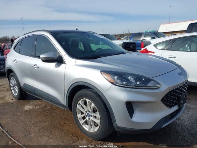 2020 FORD ESCAPE SE 1