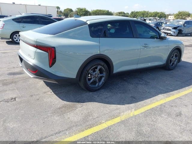 2025 KIA K4 LXS 4
