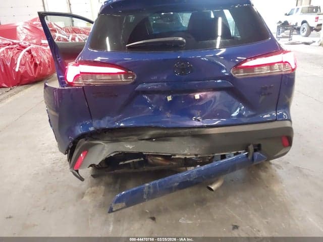 2025 TOYOTA COROLLA CROSS XLE 6