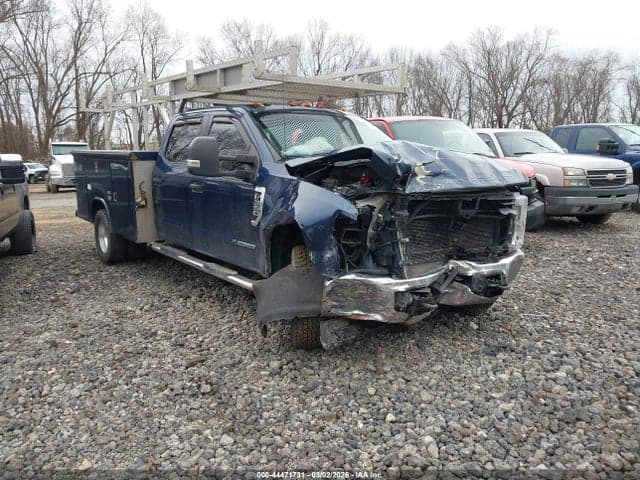 2017 FORD F-350 CHASSIS XLT - 1