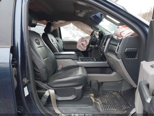 2017 FORD F-350 CHASSIS XLT 7