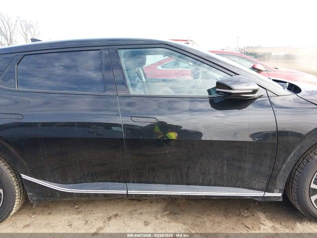 2024 KIA EV6 WIND 13