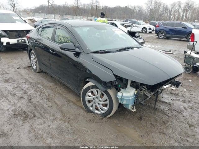 2019 HYUNDAI ELANTRA SE 1