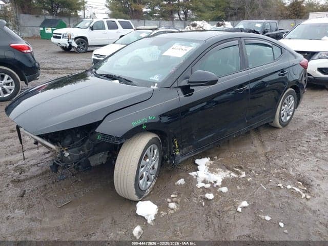 2019 HYUNDAI ELANTRA SE 2