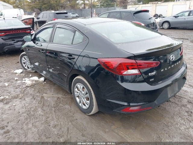 2019 HYUNDAI ELANTRA SE 3
