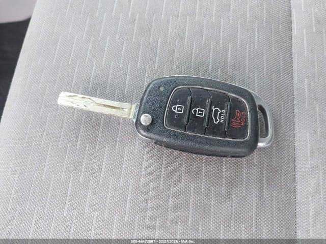 2021 HYUNDAI TUCSON SE 11