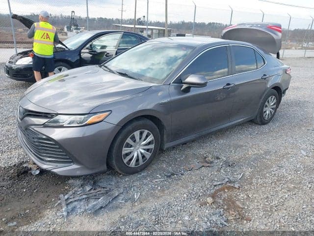 2018 TOYOTA CAMRY HYBRID LE 2