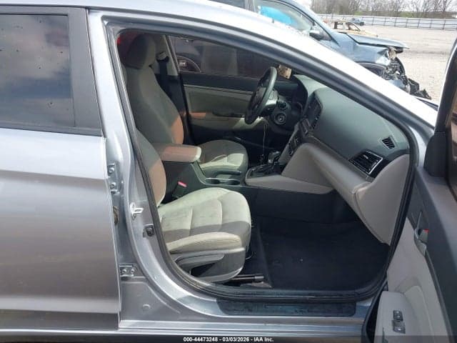 2017 HYUNDAI ELANTRA SE 5