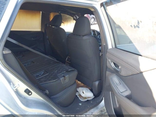 2025 SUBARU OUTBACK PREMIUM 8