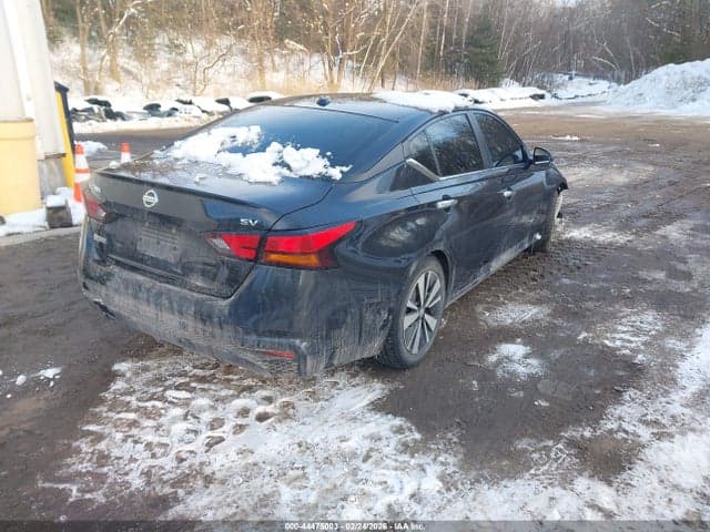 2021 NISSAN ALTIMA SV FWD 4
