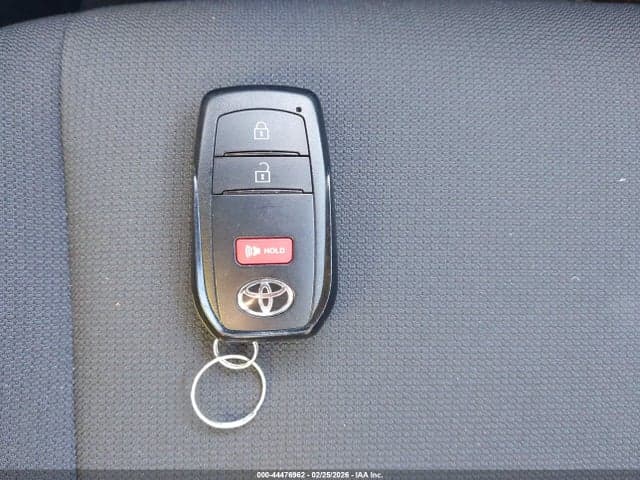 2025 TOYOTA COROLLA CROSS HYBRID SE 11