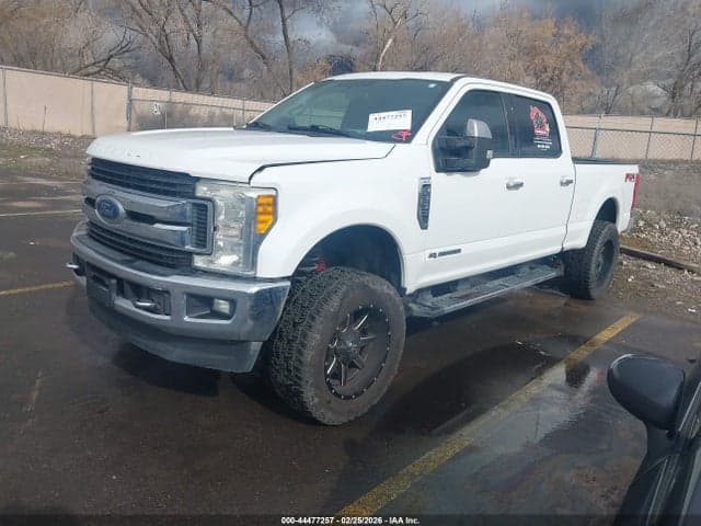 2017 FORD F-250 XLT 2