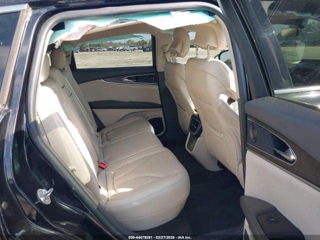 2019 LINCOLN NAUTILUS RESERVE 8