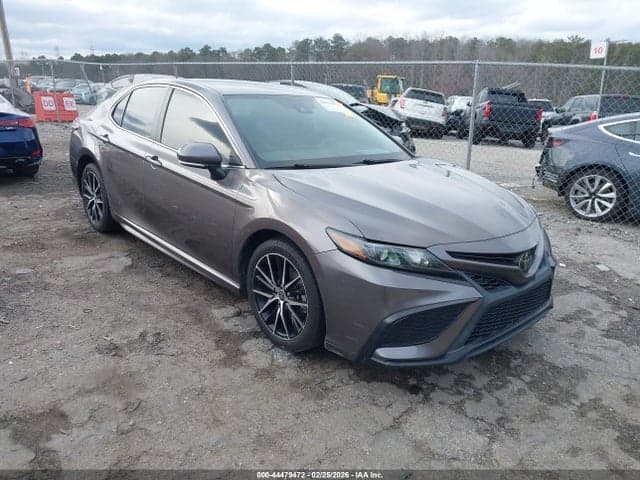 2022 TOYOTA CAMRY SE
