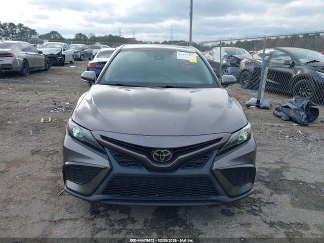 2022 TOYOTA CAMRY SE 12