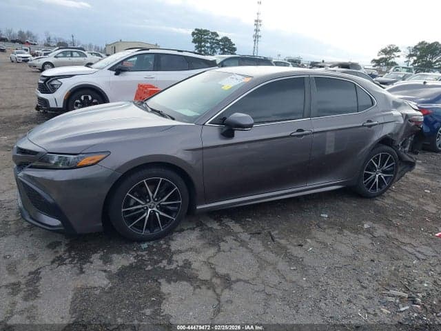 2022 TOYOTA CAMRY SE 14