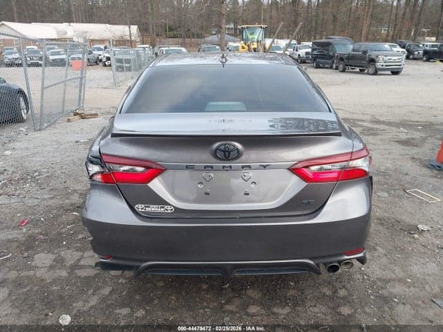 2022 TOYOTA CAMRY SE 16