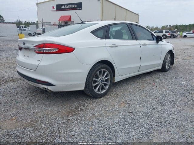 2017 FORD FUSION SE 4