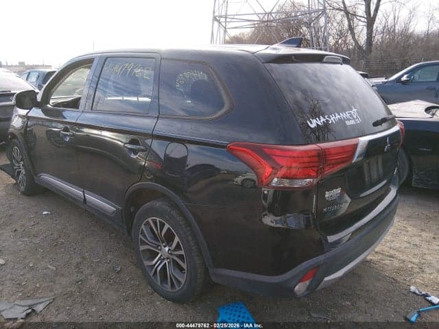 2017 MITSUBISHI OUTLANDER SE 3