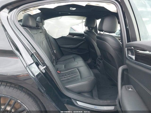 2019 BMW 530E IPERFORMANCE 8
