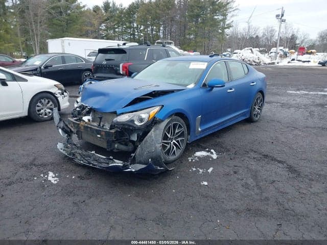 2018 KIA STINGER 2