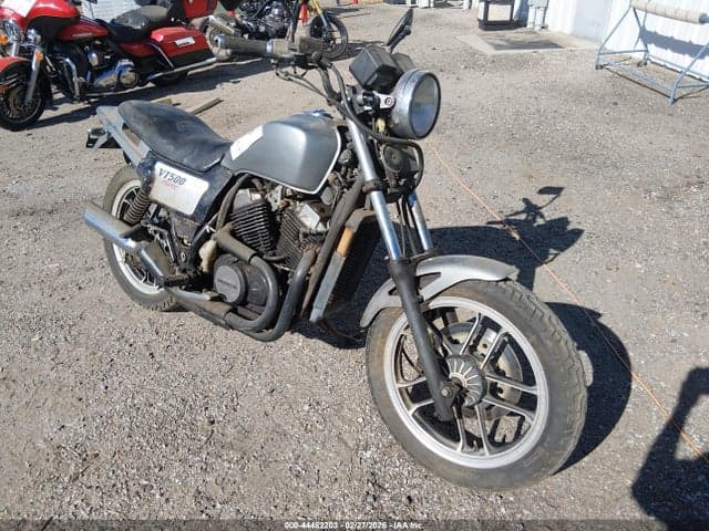 1983 HONDA VT500 FT