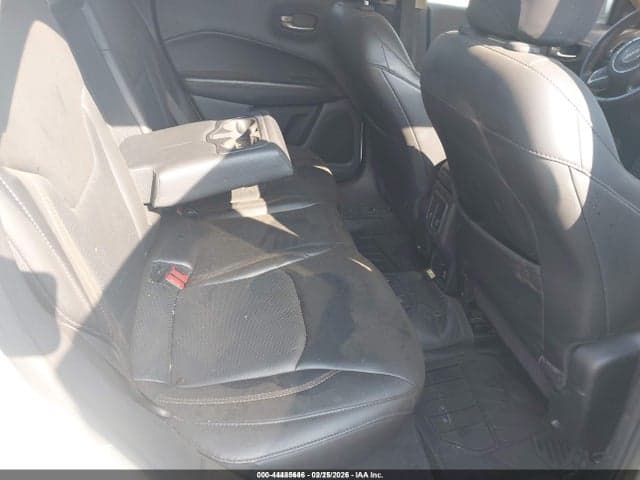 2018 JEEP COMPASS LIMITED 4X4 8
