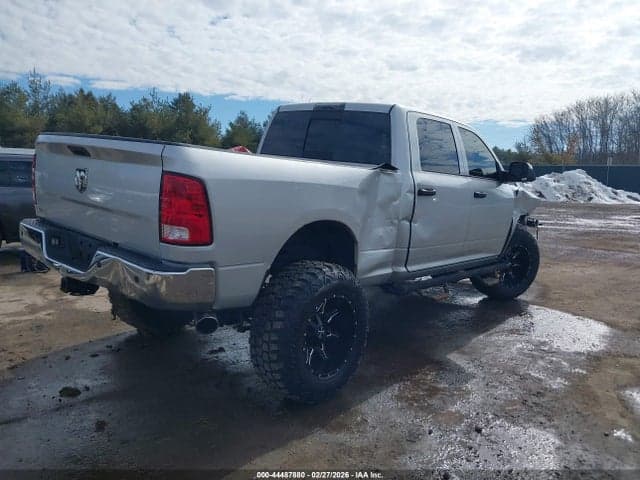 2017 RAM 2500 TRADESMAN 4X4 6'4 BOX 4