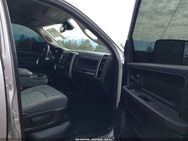 2017 RAM 2500 TRADESMAN 4X4 6'4 BOX 5
