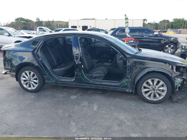 2018 KIA OPTIMA S 6