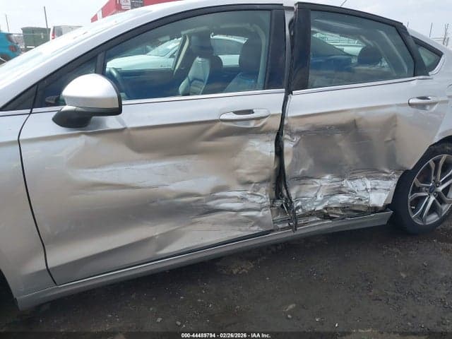 2017 FORD FUSION SE 6