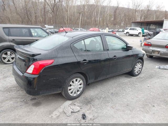 2019 NISSAN VERSA 1.6 S+ 4