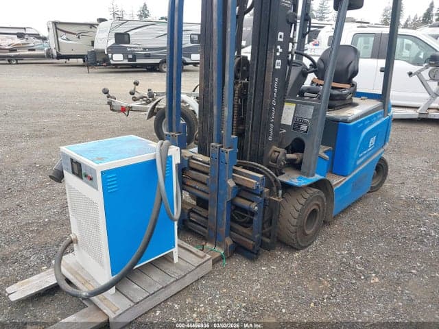 2022 BYD ECB25 FORKLIFT 2