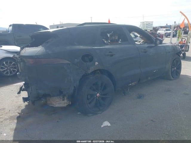 2021 JAGUAR F-PACE S 4