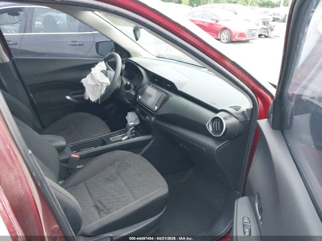 2022 NISSAN KICKS SV XTRONIC CVT 5