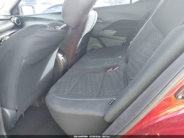 2022 NISSAN KICKS SV XTRONIC CVT 8