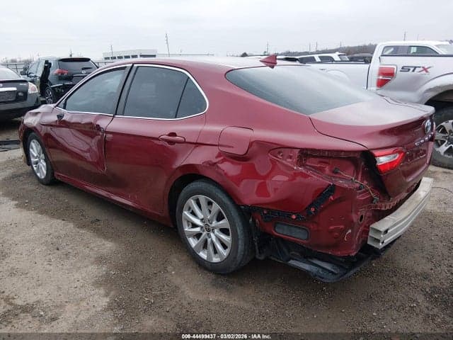 2020 TOYOTA CAMRY LE 3