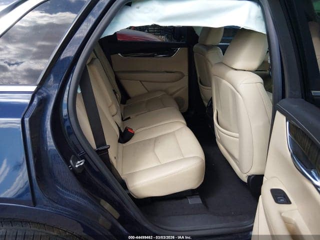 2017 CADILLAC XT5 STANDARD 8