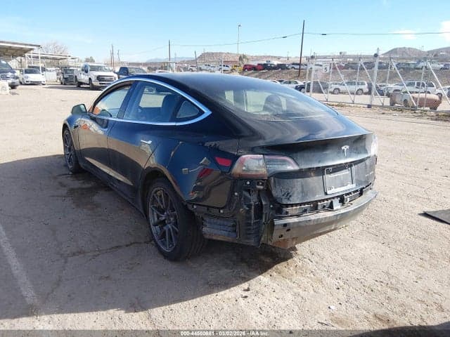2018 TESLA MODEL 3 LONG RANGE/PERFORMANCE 3