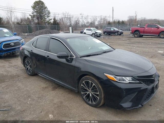 2020 TOYOTA CAMRY SE - 1