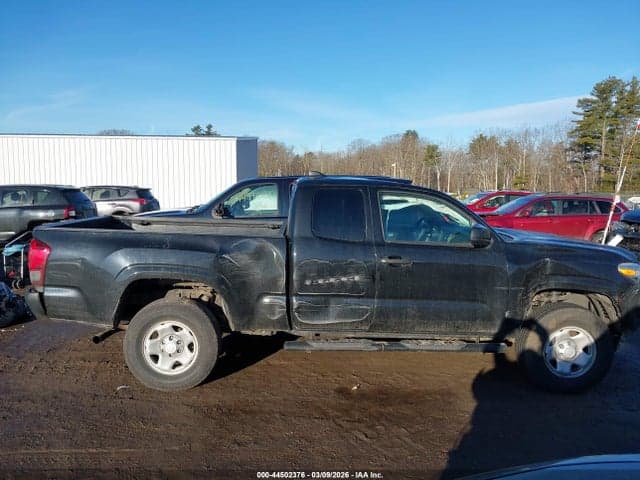 2022 TOYOTA TACOMA SR 13