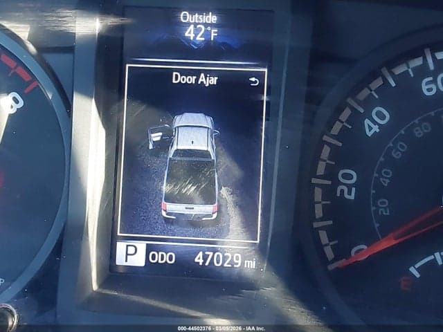 2022 TOYOTA TACOMA SR 15