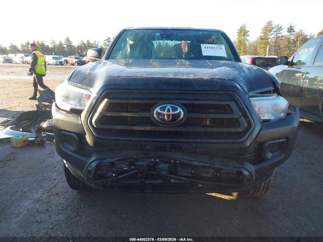 2022 TOYOTA TACOMA SR 6