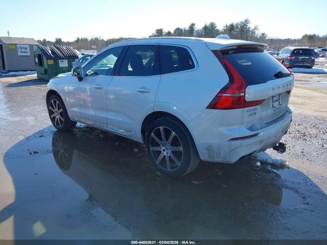 2021 VOLVO XC60 T6 INSCRIPTION 3
