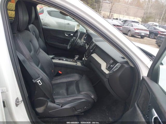 2021 VOLVO XC60 T6 INSCRIPTION 5